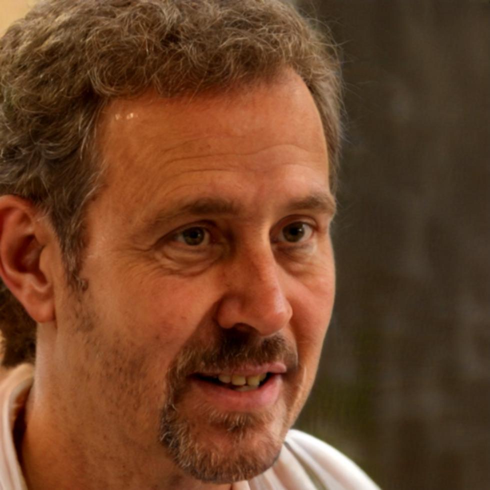 Experienced business finance educator and consultant